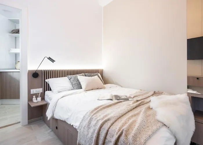 Old Town Bucharest Deluxe Apartment